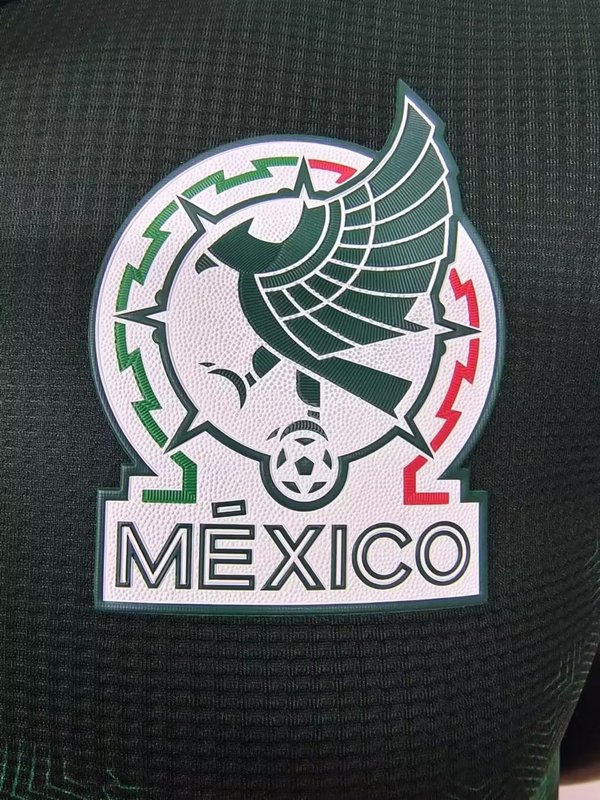 2022 Mexico training uniform